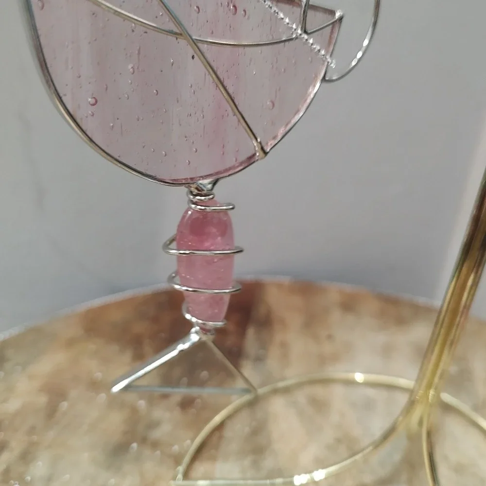 STAINED‎ GLASS MARTINI GLASS Sun Catcher ORNAMENT Drinks Cosmo Pink